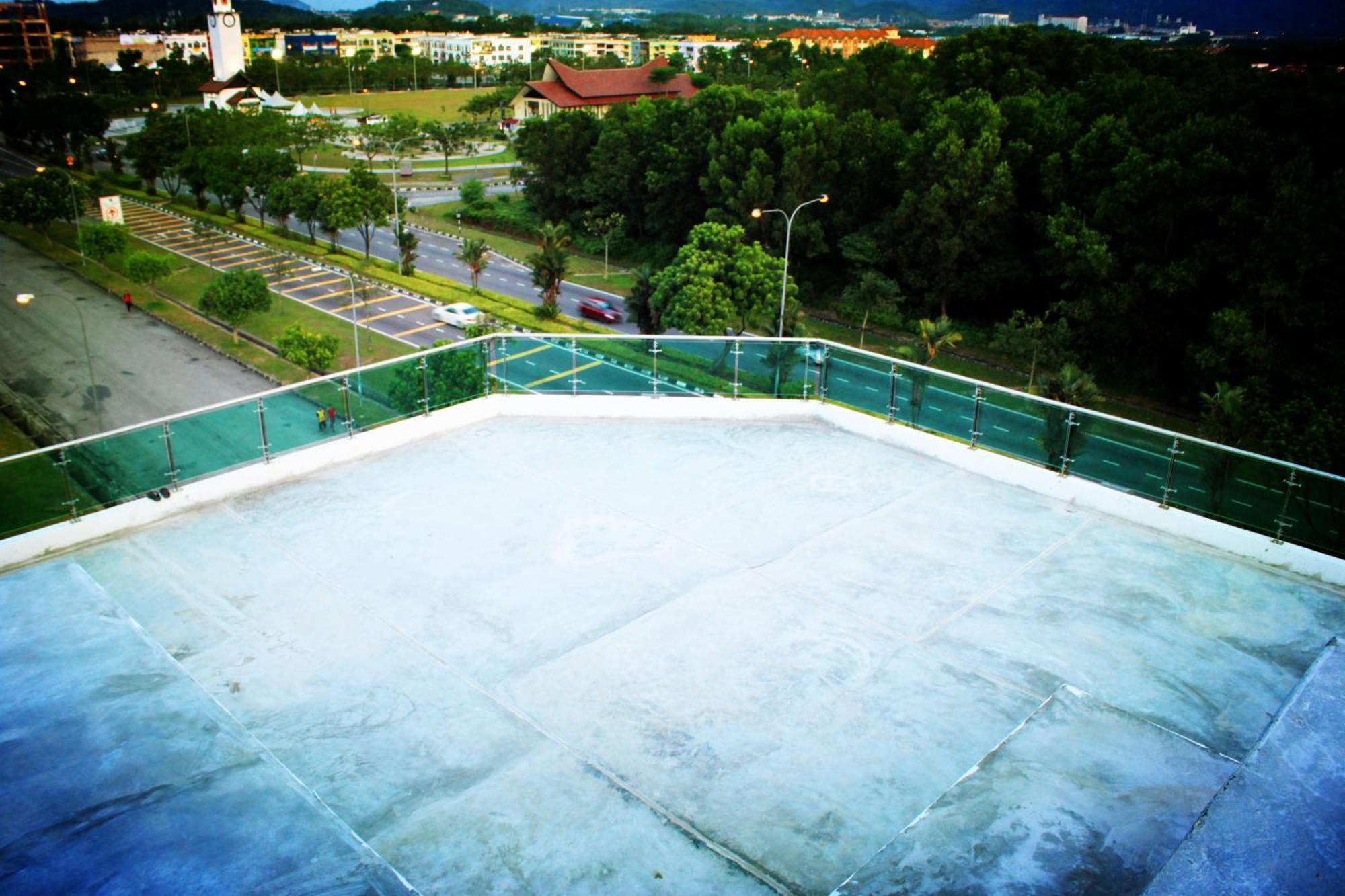 Hotel Time Boutique Nilai Buitenkant foto
