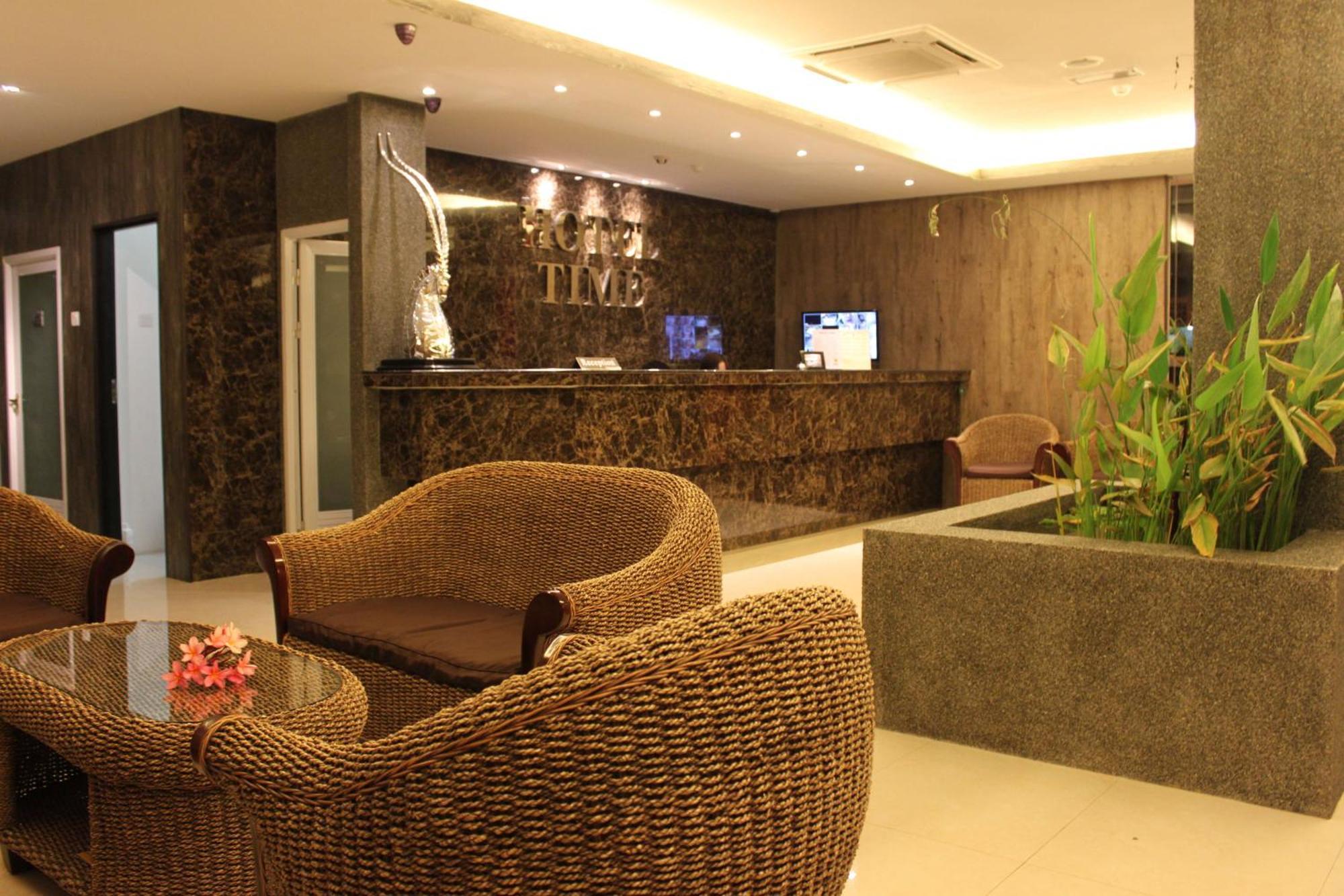 Hotel Time Boutique Nilai Buitenkant foto